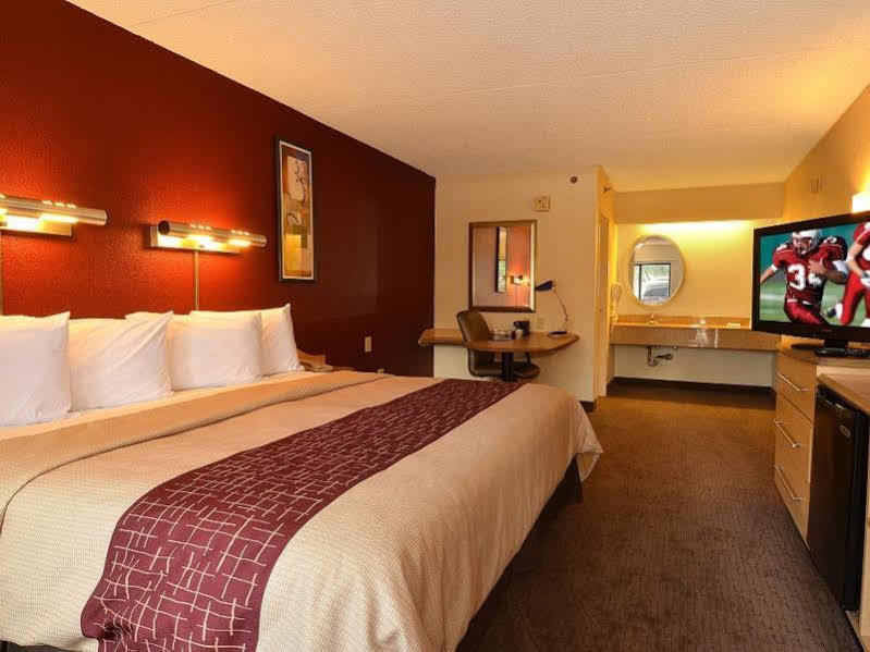Red Roof Inn Tampa - Brandon Exteriör bild